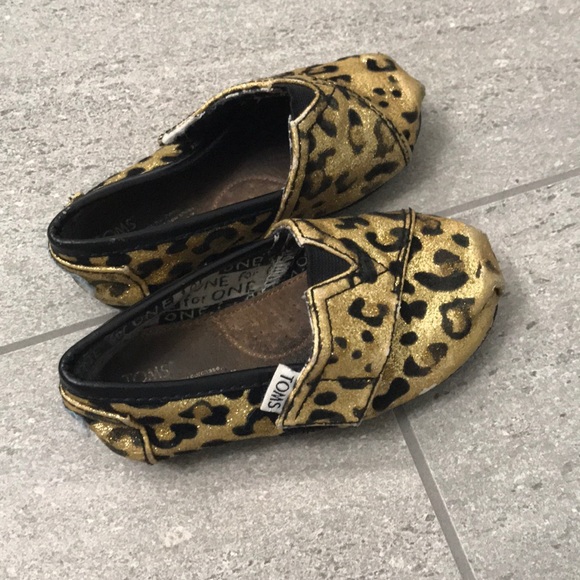 Toms shoes - Picture 2 of 5